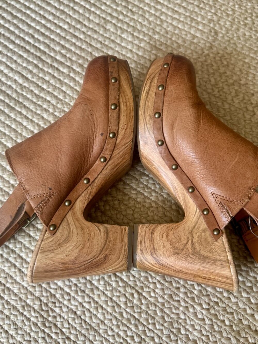 Kork-Ease Leather Clog Mules Size 11M Tan Brown Wood Heel Slingback Studded - Picture 8 of 9